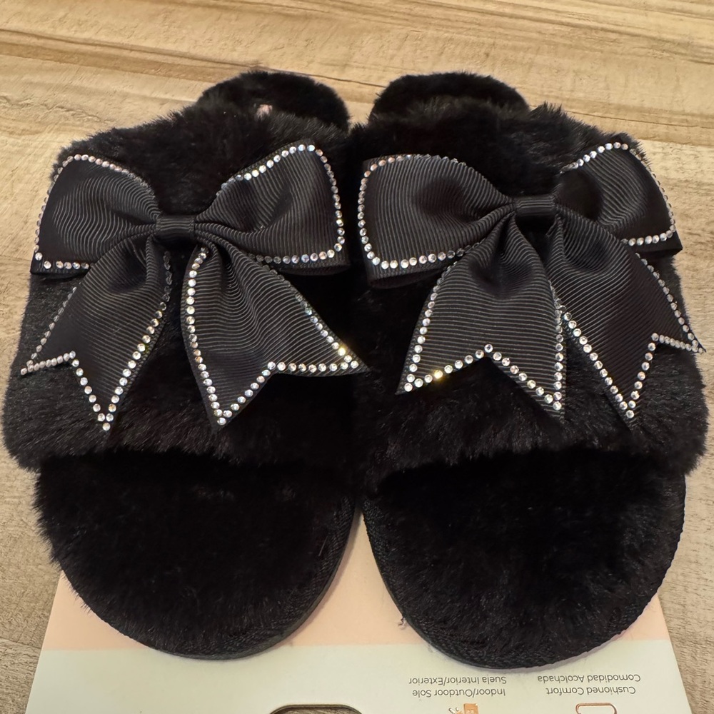 Women’s Black Rhinestone Bow Slippers